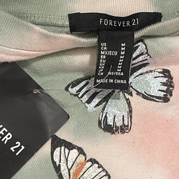 Soft Brand New Forever 21 size medium set - Picture 6 of 9